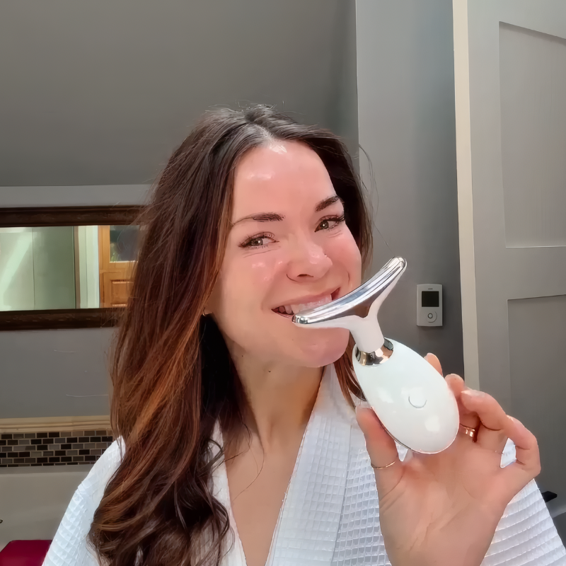 Thermalift™ – The 7-in-1 LED Facial Sculptor